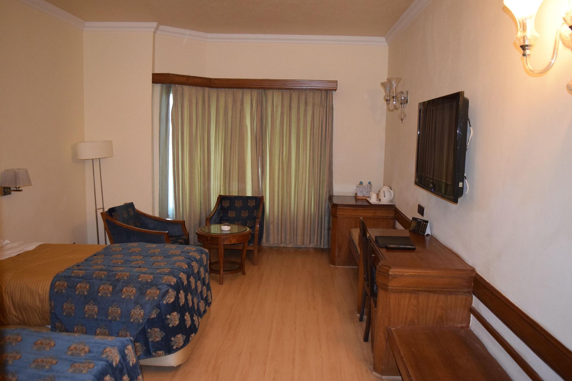 Hotel Samrat, Нью-Делі Екстер'єр фото