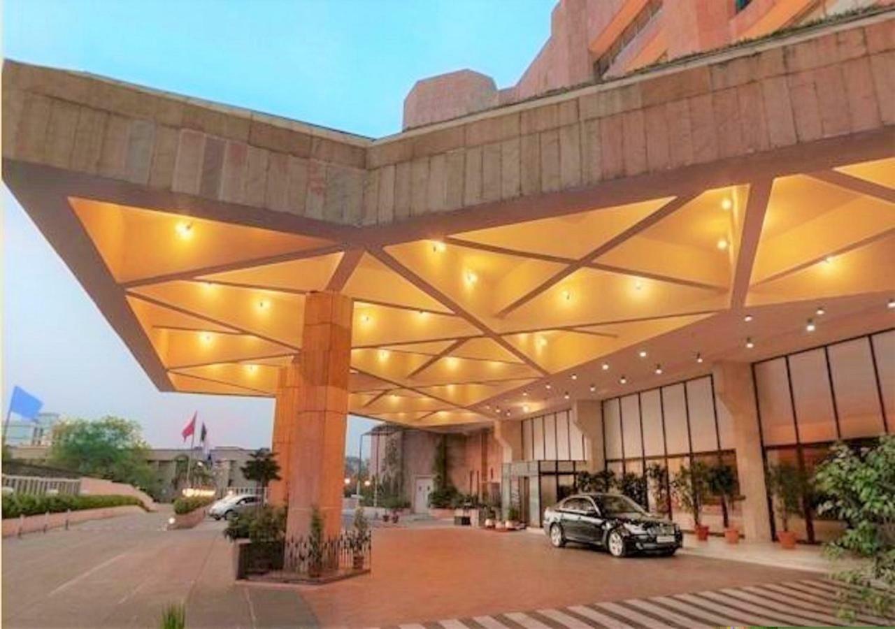 Hotel Samrat, Нью-Делі Екстер'єр фото
